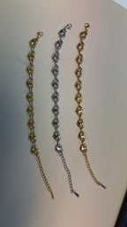 Love in air bracelet