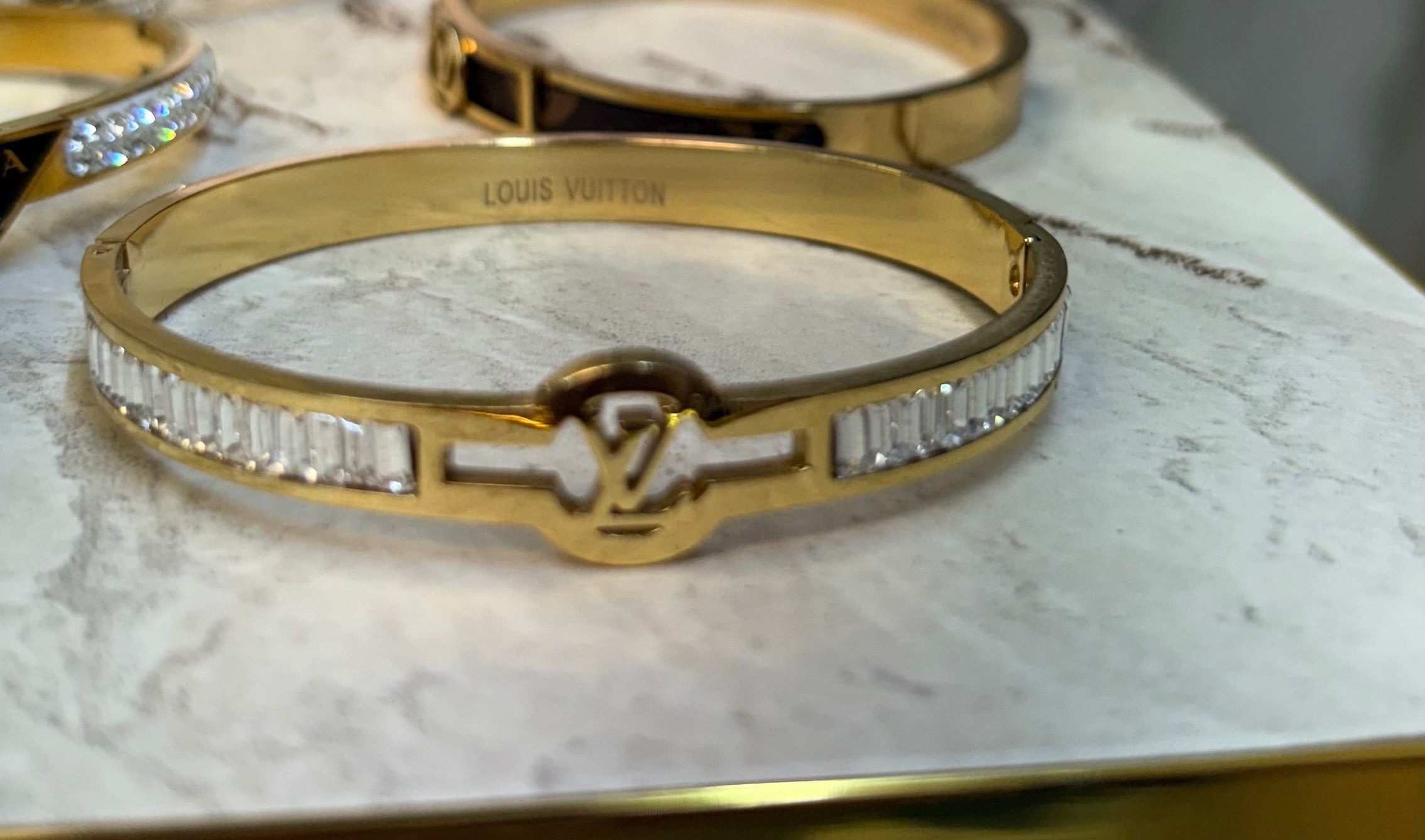 LV Luxury bangle