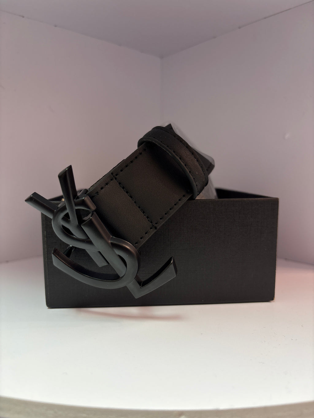 MENS LV belt