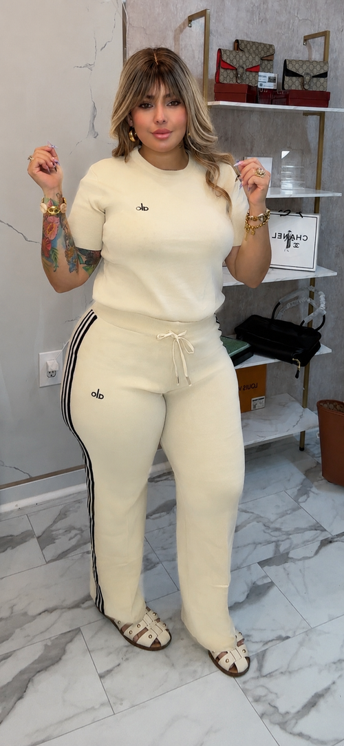 ALO beige Set