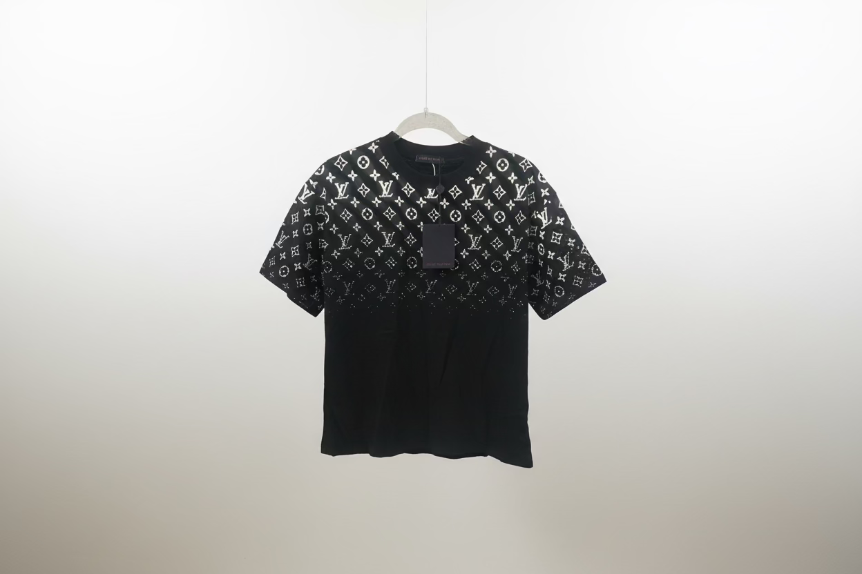 DESIGNER T-SHIRTS SIZE M Hight quality!!!